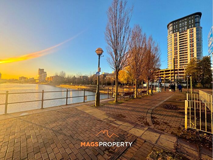 2 Bedroom Flat For Sale In Furness Quay, Northill Apartments, M50