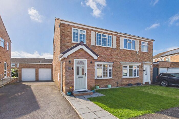 3 Bedroom House For Sale In Harefield Close, Hanham, Bristol, BS15