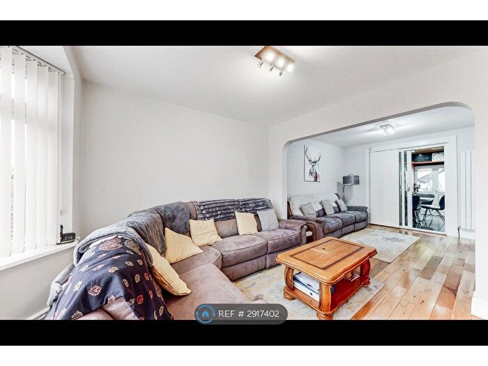 4 Bedroom Terraced House To Rent In Moordown, London, SE18
