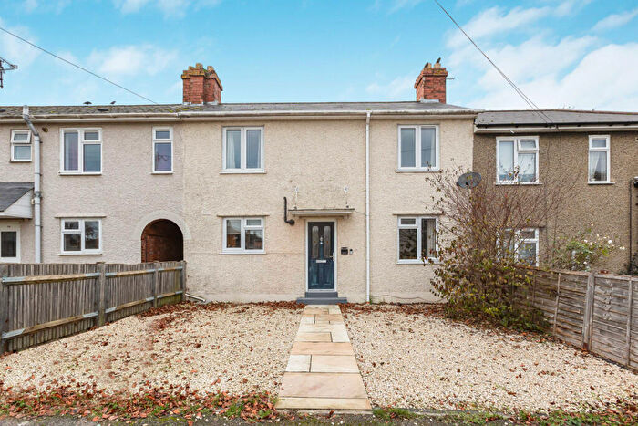 3 Bedroom Terraced House For Sale In Duke Of York Avenue, Milton, OX14