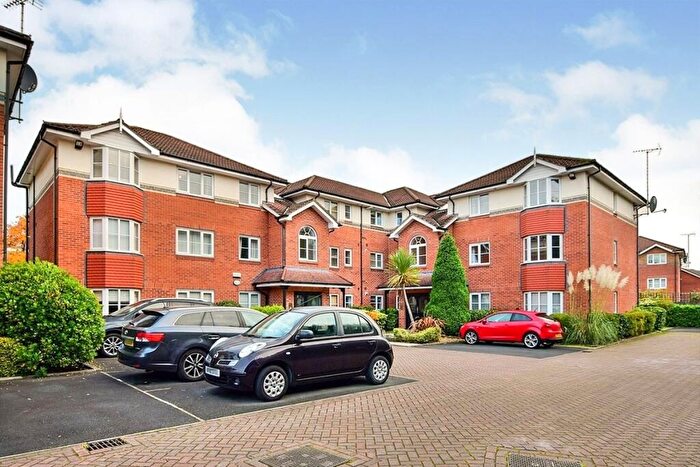 2 Bedroom Apartment To Rent In Chamberlain Drive, Wilmslow, Cheshire, SK9