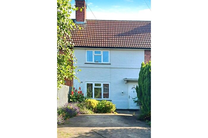 3 Bedroom Terraced House For Sale In Weedon Close, Nottingham, Nottinghamshire, NG3