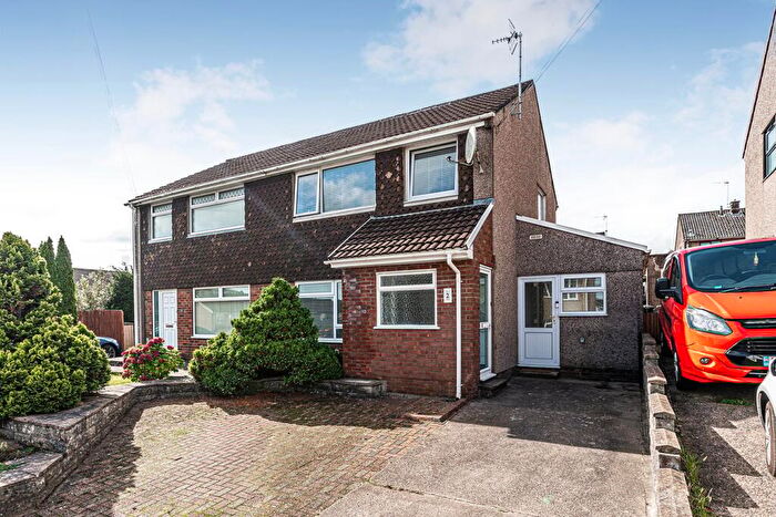 3 Bedroom Semi-Detached House For Sale In Birchfield Close, Tonteg, Pontypridd, CF38