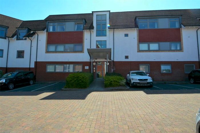 2 Bedroom Flat To Rent In Middlepark Drive, Northfield, Birmingham, West Midlands, B31