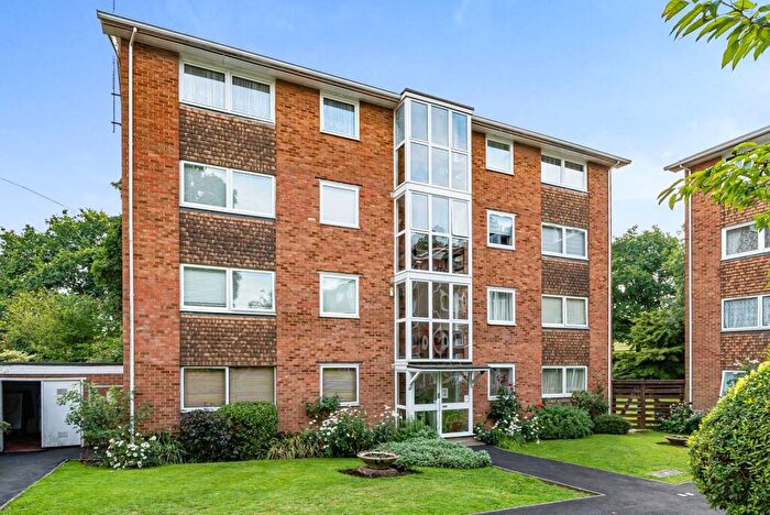 2 Bedroom Flat To Rent In Dell Farm Road, Ruislip, HA4