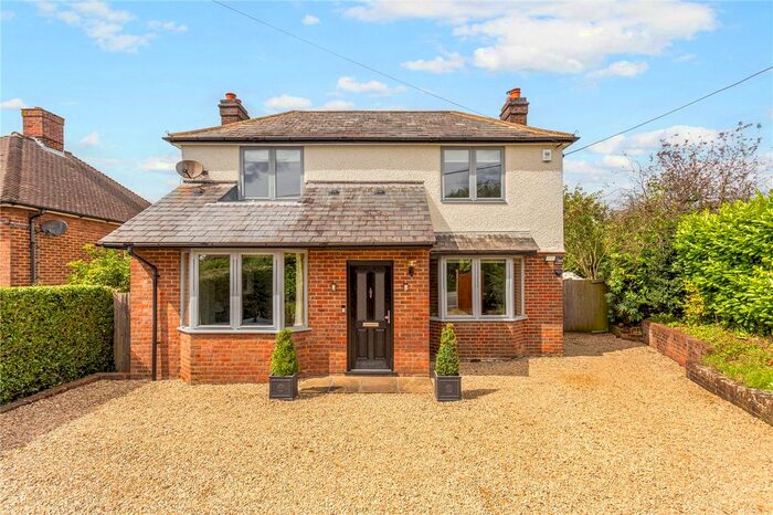 4 Bedroom Detached House For Sale In Loosley Hill, Princes Risborough, HP27