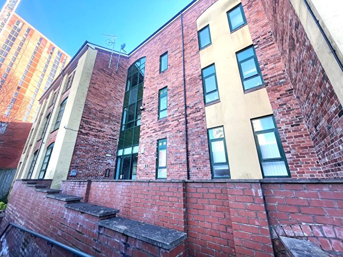3 Bedroom Flat To Rent In Goodman Street, Birmingham, B1