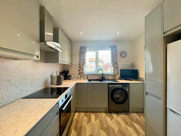 2 Bedroom Bungalow For Sale In Pasture Close, Armthorpe, Doncaster, DN3