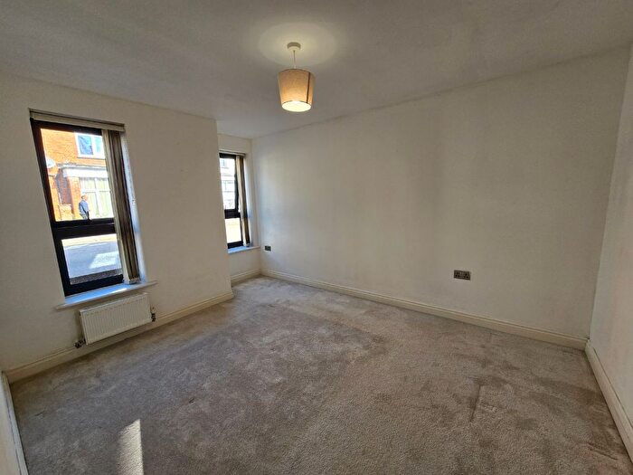 1 Bedroom Flat To Rent In Forester House, Marlborough Road, Watford, Hertfordshire, WD18