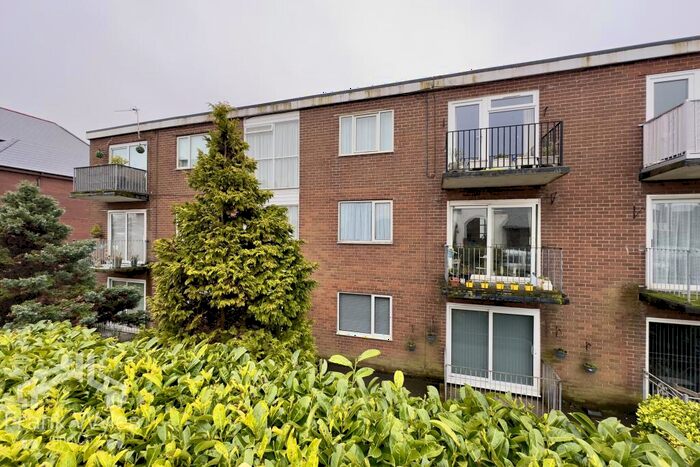 2 Bedroom Apartment For Sale In Belvedere Court, Kingsway, Ansdell, FY8