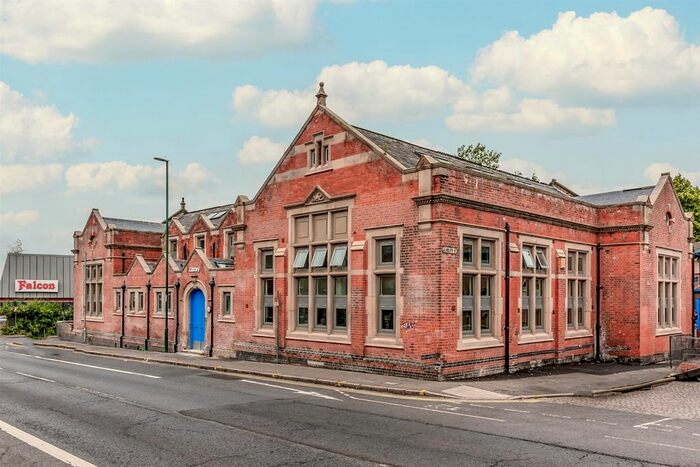 2 Bedroom Flat To Rent In Carlton Road, City Skirts, Nottingham, NG3