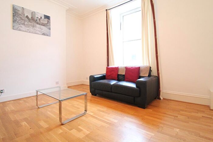 1 Bedroom Flat To Rent In Fraser Street, First Floor Left, AB25
