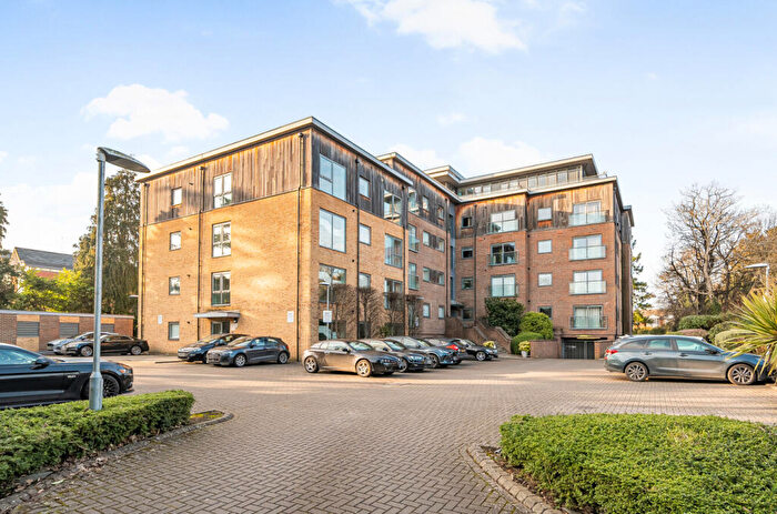 2 Bedroom Apartment For Sale In Priory Point, Southcote Lane, Reading, RG30