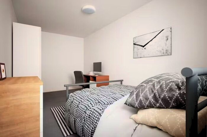 1 Bedroom Flat To Rent In Moss Court, Moss Lane East, Manchester, M14