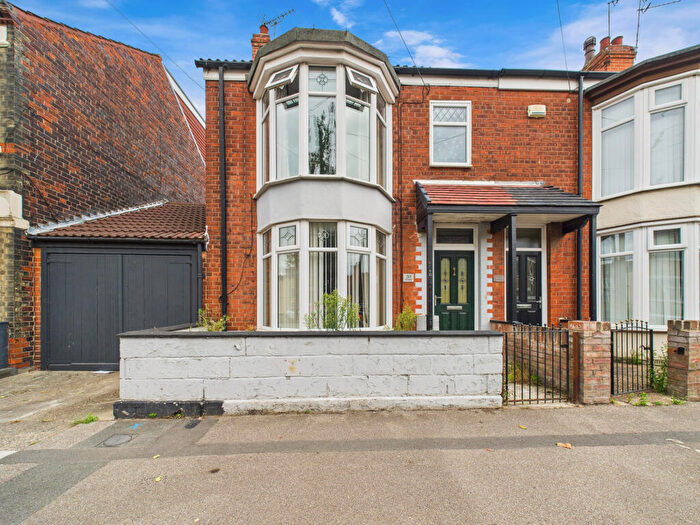 2 Bedroom End Of Terrace House For Sale In Brindley Street, Hull, HU9