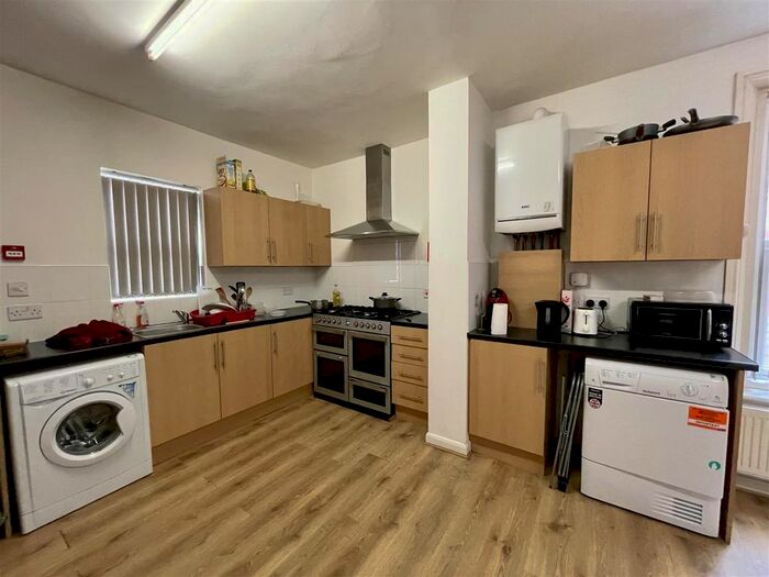 1 Bedroom Detached House To Rent In Brighton Grove, Arthurs Hill, Newcastle Upon Tyne, NE4