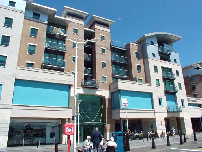 2 Bedroom Flat To Rent In Dolphin Quays, The Quay, Poole, BH15