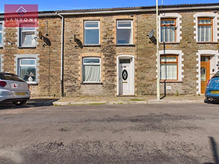 3 Bedroom Terraced House For Sale In Brown Street, Ferndale, Rct, CF43