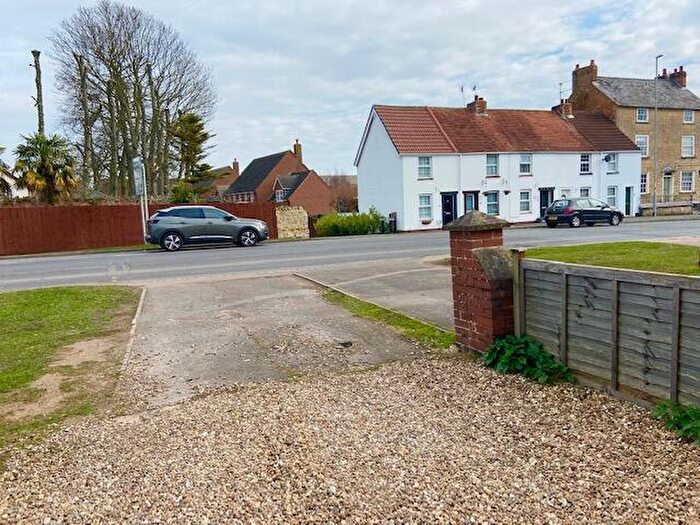 1 Bedroom Apartment To Rent In Towcester Road, Old Stratford, Milton Keynes, MK19