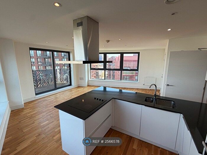 3 Bedroom Flat To Rent In Cityview Point, London, E14