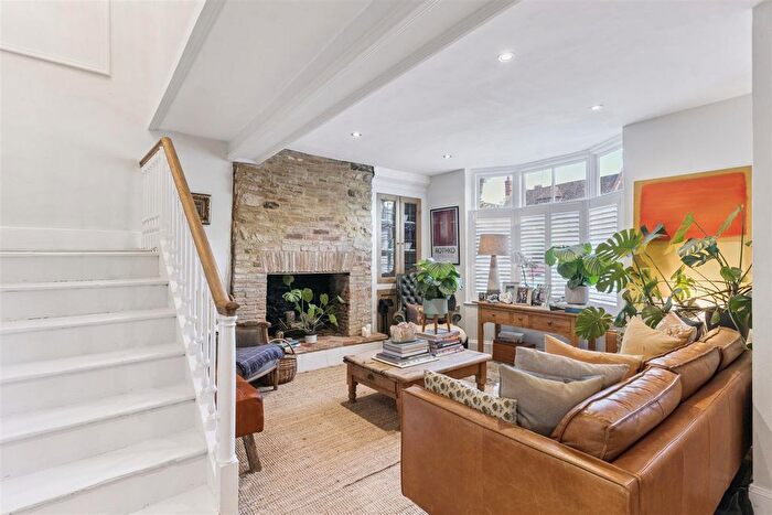 7 Bedroom Property For Sale In High Street, Olney, MK46
