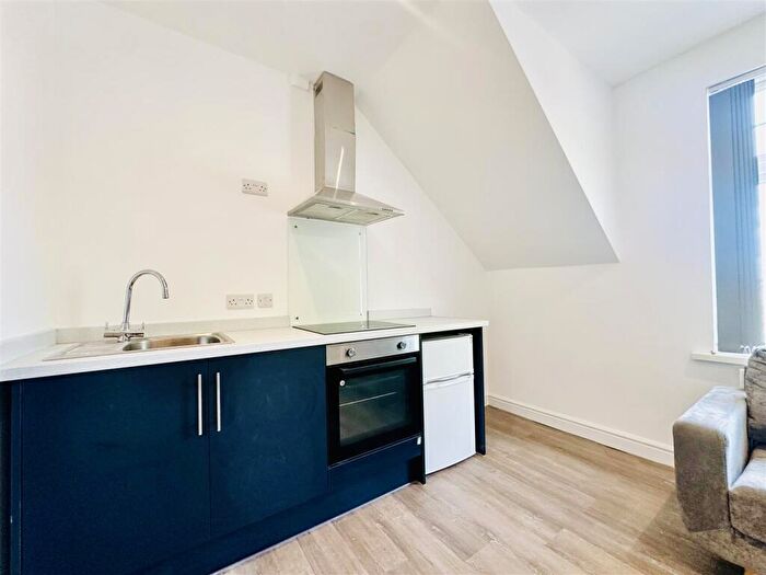1 Bedroom Apartment To Rent In Derby Road, Nottingham, NG7