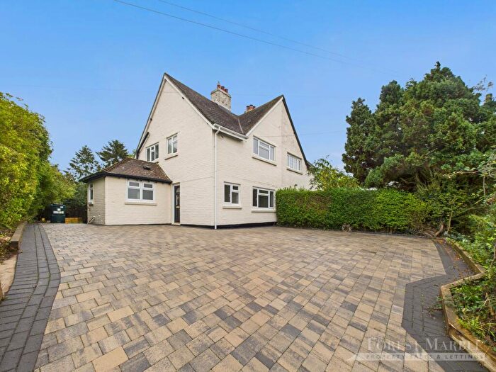3 Bedroom Semi-Detached House To Rent In Oakley View, Farnham, DT11