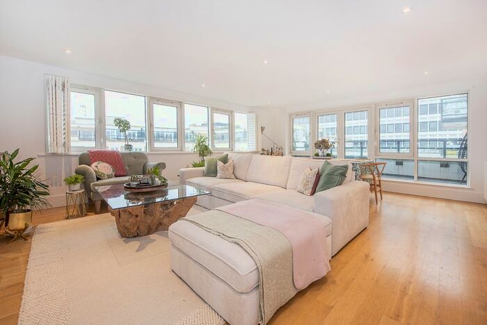 3 Bedroom Flat To Rent In Brewhouse Lane, London, SW15