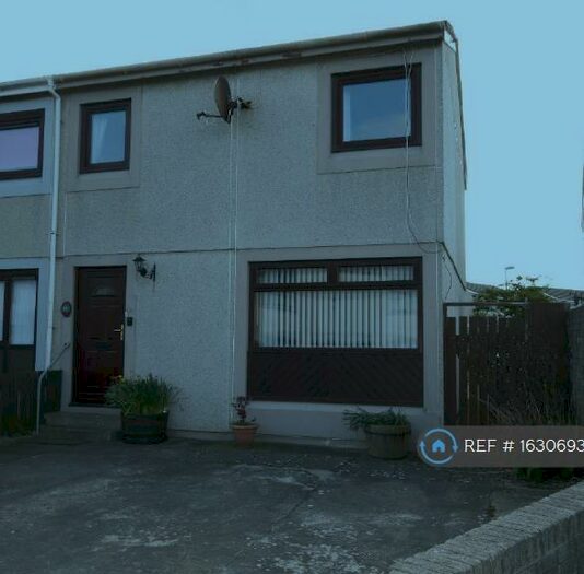 3 Bedroom End Of Terrace House To Rent In Buchan Road, Fraserburgh, AB43