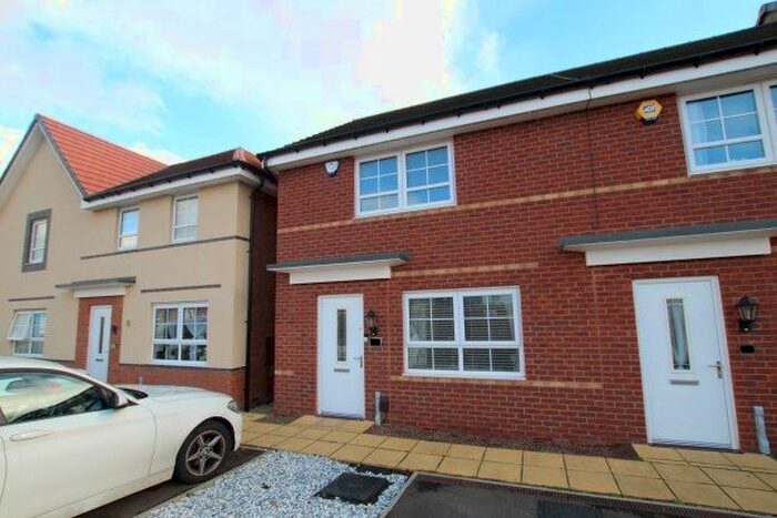 2 Bedroom End Of Terrace House To Rent In Bingley Avenue, Tamworth, B78