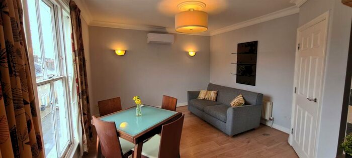 1 Bedroom Flat To Rent In - Norwich Street, Cambridge, CB2