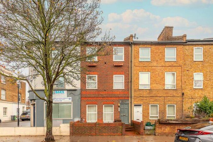 1 Bedroom Flat To Rent In Latimer Road, Notting Hill, London, W10