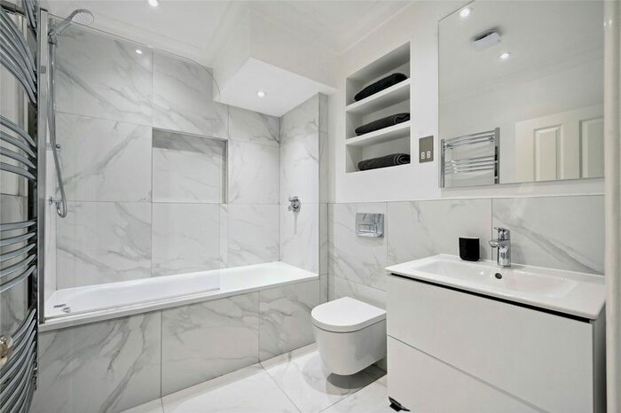 2 Bedroom Flat To Rent In Boltons Place, South Kensington, SW5