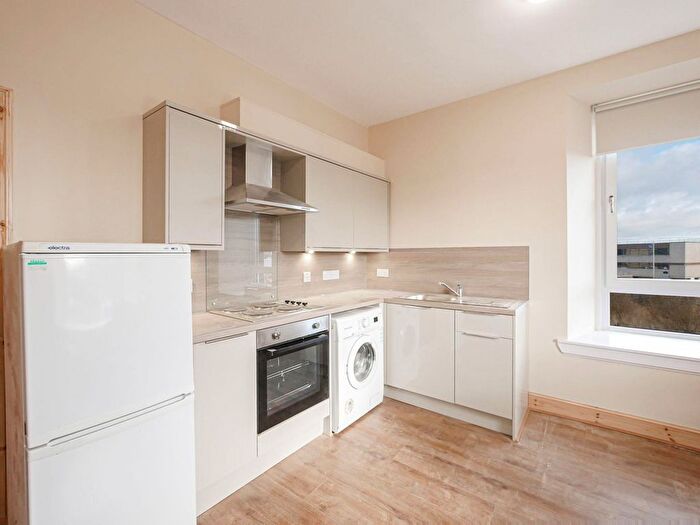 2 Bedroom Flat To Rent In Annfield Street (Off Hawkhill), Dundee, DD1