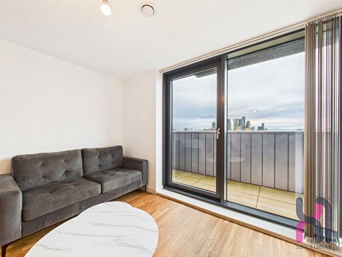 1 Bedroom Property To Rent In Manchester Waters, Pomona Strand, Old Trafford, M16