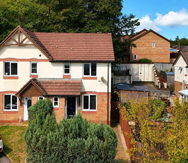 3 Bedroom Semi-Detached House For Sale In Manor View, Par, PL24