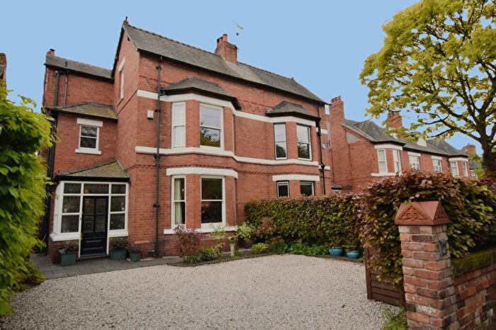 6 Bedroom Semi-Detached House For Sale In Shavington Avenue, Hoole, Chester, CH2