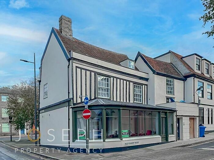 2 Bedroom Flat To Rent In Old Foundry Road, Ipswich, IP4