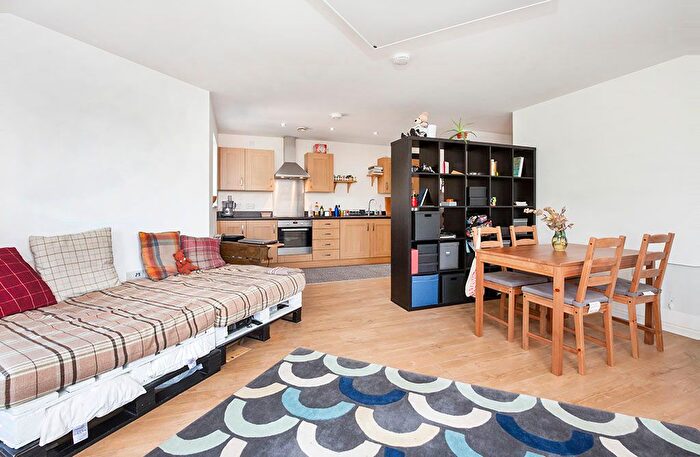 2 Bedroom Property To Rent In Masters Mews, York, YO24