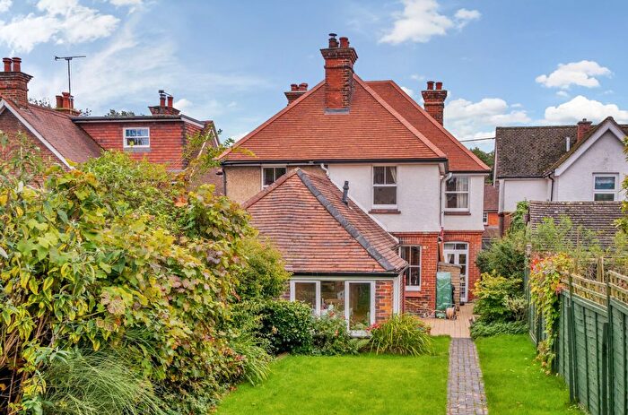 3 Bedroom Semi-Detached House For Sale In Western Road, Liss, GU33