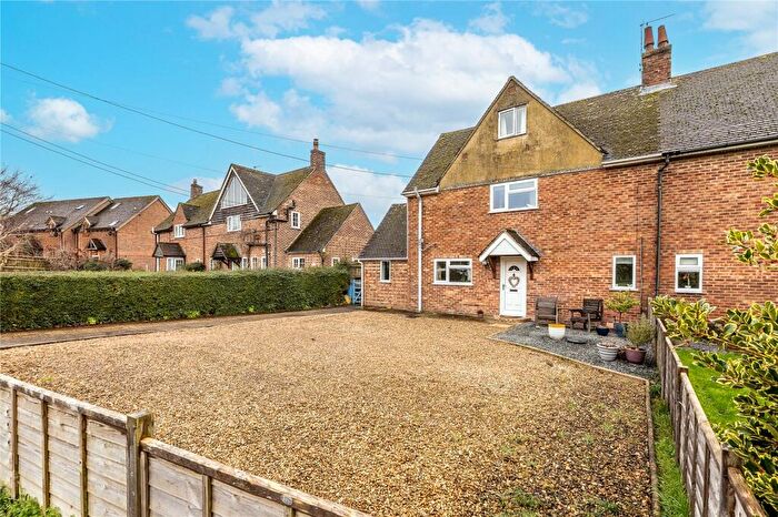 4 Bedroom Semi Detached House For Sale In Eastfields, Blewbury, Didcot, Oxfordshire, OX11