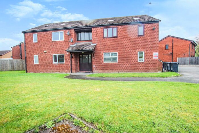 1 Bedroom Flat To Rent In Deanwater Close, Warrington, Cheshire, WA3