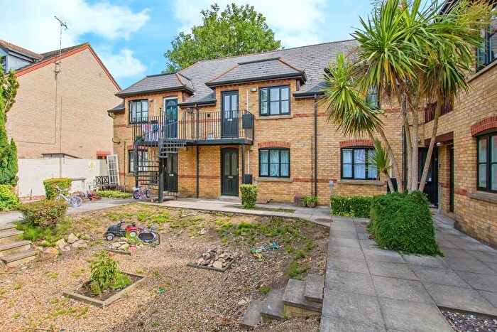 1 Bedroom Flat For Sale In Henry Street, Peterborough, PE1