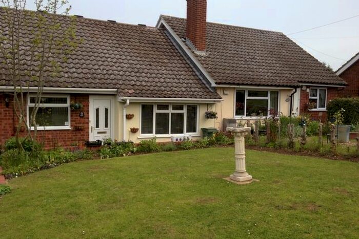 2 Bedroom Bungalow To Rent In Rotten Row, Great Brickhill, Milton Keynes, MK17