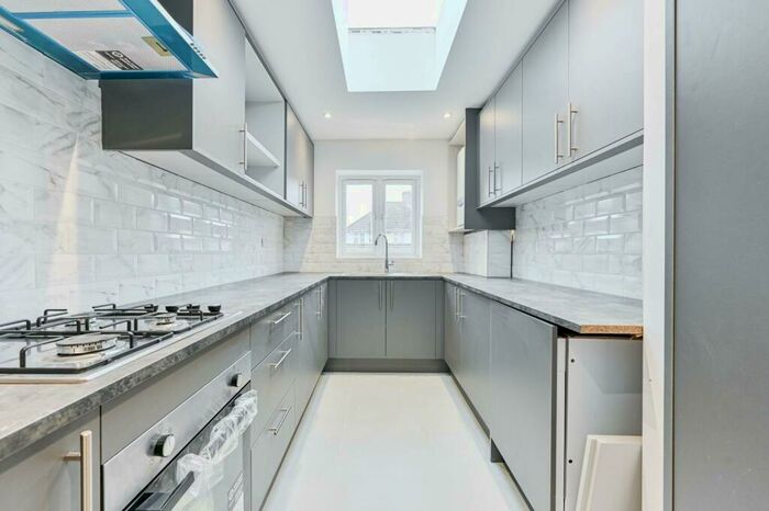 5 Bedroom Semi-Detached House To Rent In Nettleden Avenue, Wembley, HA9