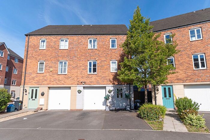 3 Bedroom Semi-Detached House For Sale In Lysaght Avenue, Newport, NP19