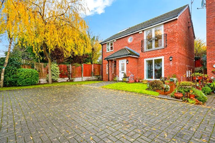 2 Bedroom Flat For Sale In Greasby Road, Greasby, Wirral, CH49