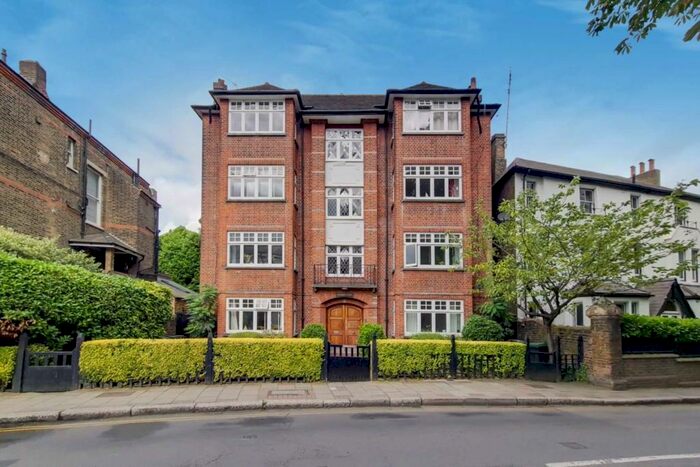 2 Bedroom Flat To Rent In Southwood Lane, Highgate, N6