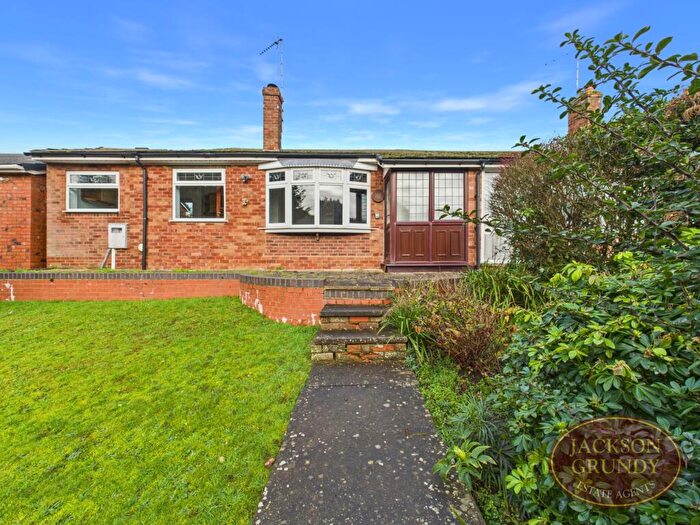 3 Bedroom Semi-Detached House For Sale In Welton Road, Braunston, NN11