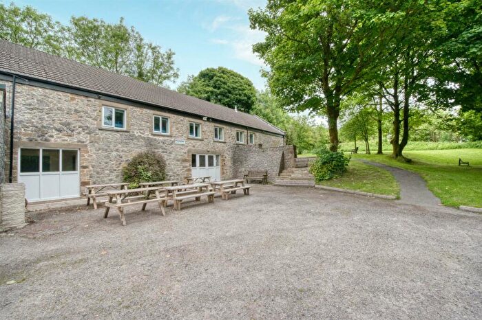 9 Bedroom Detached House For Sale In Great Hucklow, Buxton, SK17